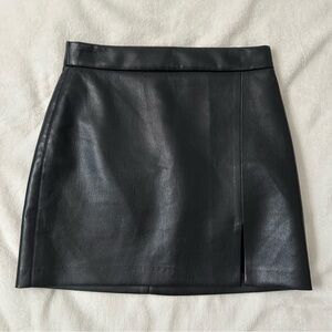 Wilfred Patio Mini Skirt in Vegan Leather